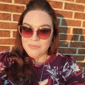 Meet your Posher, Blanca